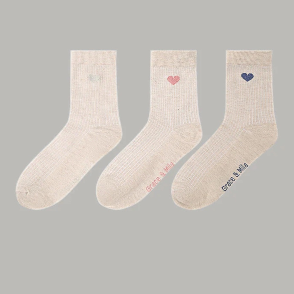 NWT Grace & Mila Beige Cotton Socks with Hearts